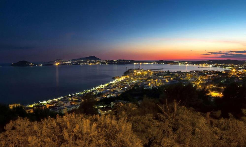 A Casa Dei Bruno B&B Ποτσουόλι Εξωτερικό φωτογραφία